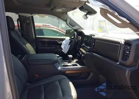 2024 Chevrolet Silverado 1500 4Wd Short Bed Rst from USA, damaged, VIN 2GCUDEED7R1216699